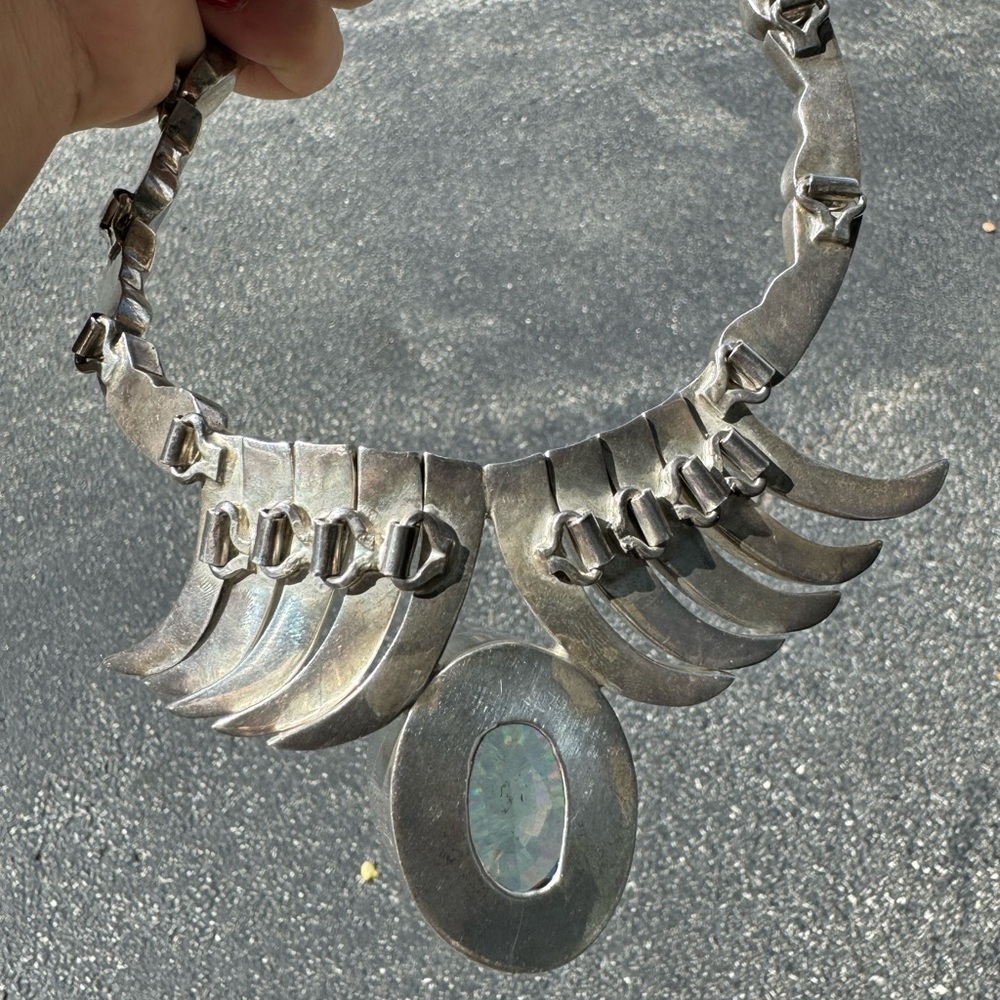 MEXICAN MODERNIST STERLING SILVER NECKLACE, MID 20th London Blue Topaz 399g - Picture 4 of 15